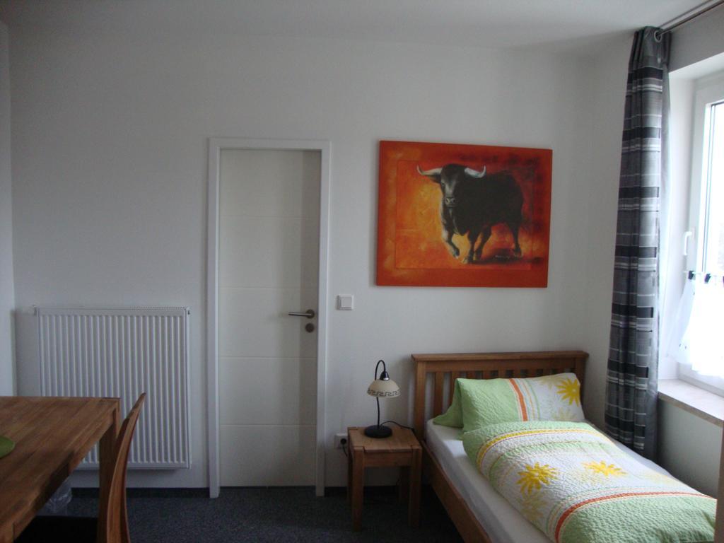Raffelberger Hof Hotel Muelheim an der Ruhr Room photo